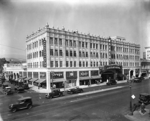 Full exterior view, Warner Bros. Theatre