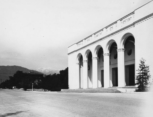 Bridges Auditorium, Pomona College