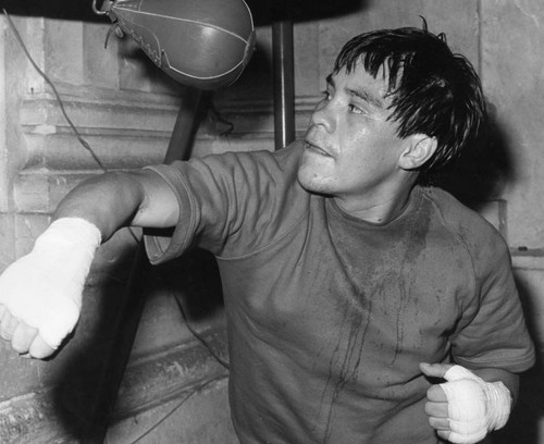 Olivares on the speed bag