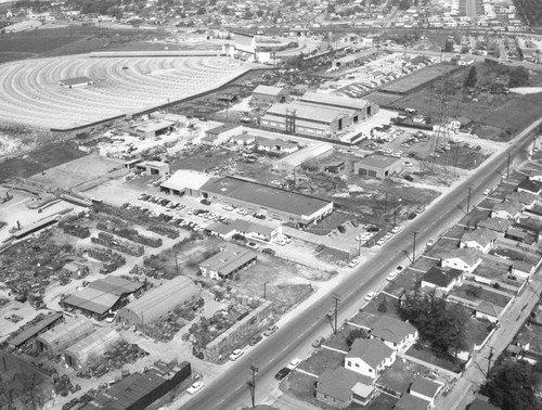 Paramount Boulevard, Pico Rivera, looking northwest