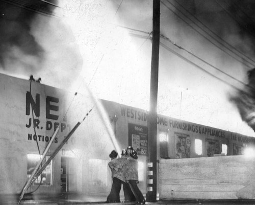 Raging fire hits heart of Reseda