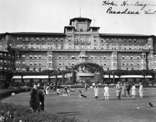 Obstacle golf course, Huntington Hotel