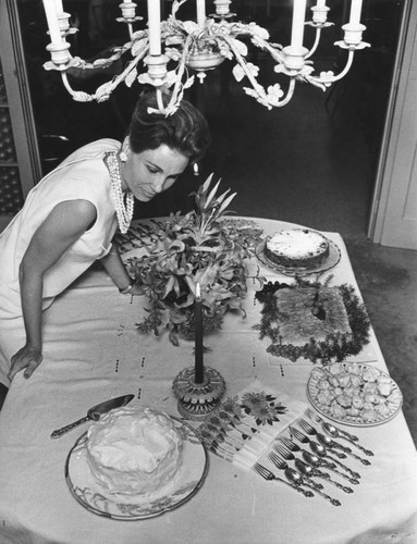 Alpha Chi Omega dessert fund raiser, Mrs. Borst — Calisphere