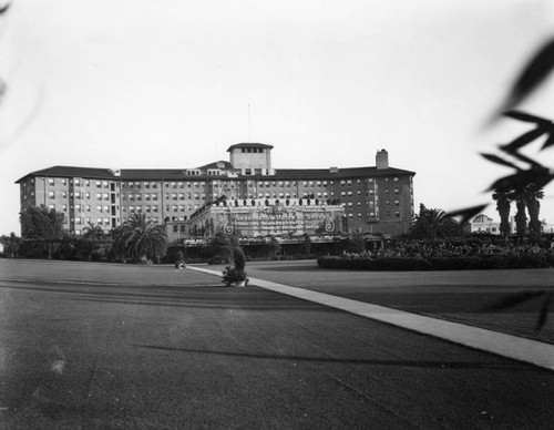 Ambassador Hotel, exterior