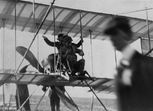 Paulhan testing plane