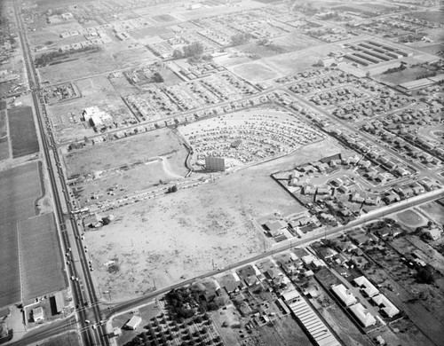 Lincoln Drive-In, Buena Park, looking southeast