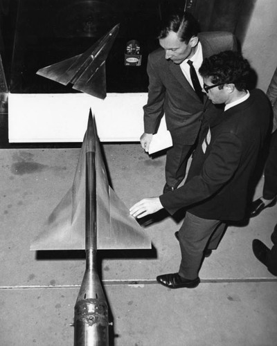 Supersonic plane model under test