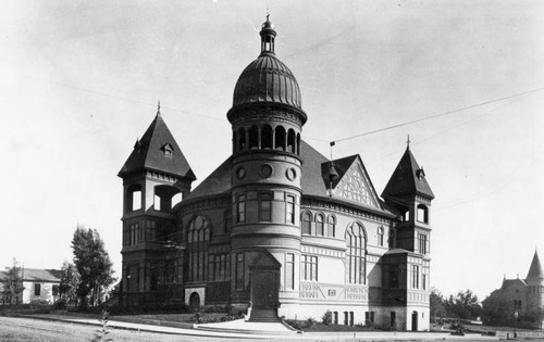 Universalist Church, Pasadena