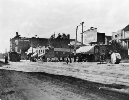 Undertakers and dance clubs, Los Angeles