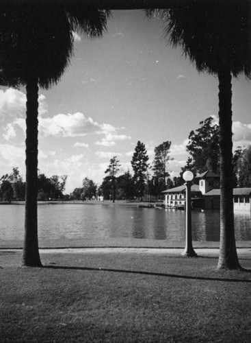 Boathouse on Lincoln Park Lake