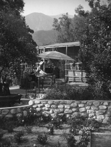 Vendor and gardens, Wistaria Vine, Sierra Madre