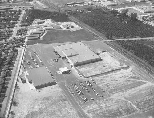 Southern California Gas Co., Rosemead Boulevard, looking west