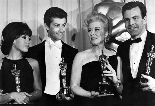 West Side Story' sweeps 10 Oscars; Loren, Schell win