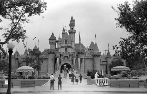 Sleeping Beauty Castle, Disneyland