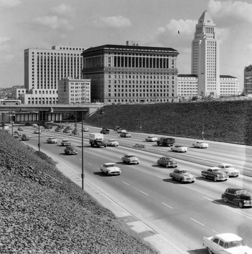 Hollywood Freeway with many visible "Halls"