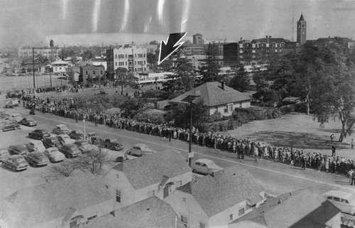 Freedom Train waiting line