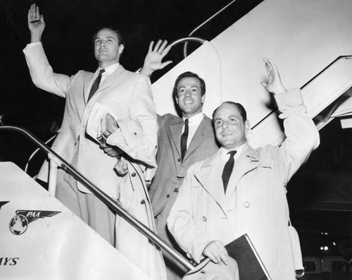 Marlon Brando boarding plane