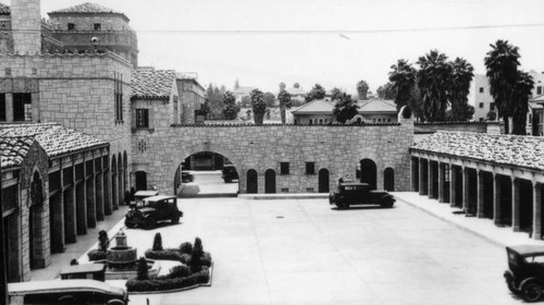 Parking facilities, Chapman Park Market