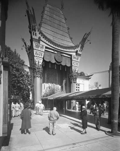 Entrance, Grauman's Chinese Theatre