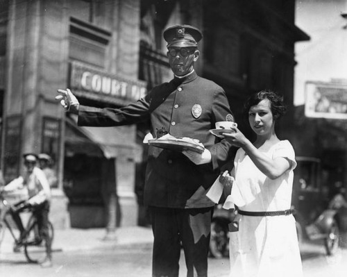 Traffic policeman has tea break