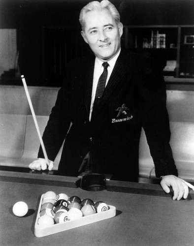 Willie Mosconi, a smiling pose