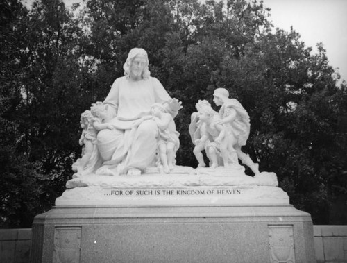 For of Such is the Kingdom of Heaven statue, Glendale