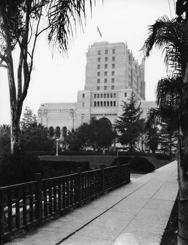 Elks Club, view 3