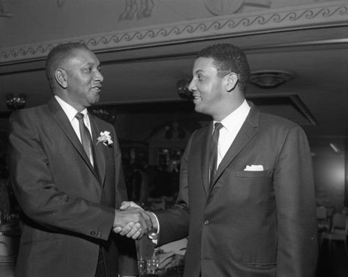 Black-tie banquet for Billy G. Mills