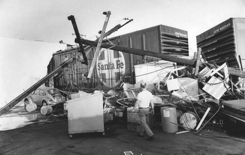 Train derailed, Anaheim