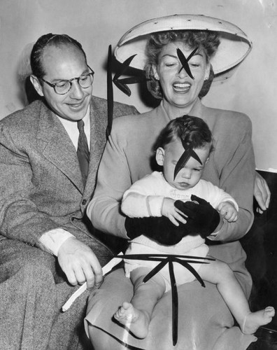 Zeppo Marx and wife adopt baby boy