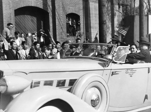 Madame Chiang Kai-Shek in car