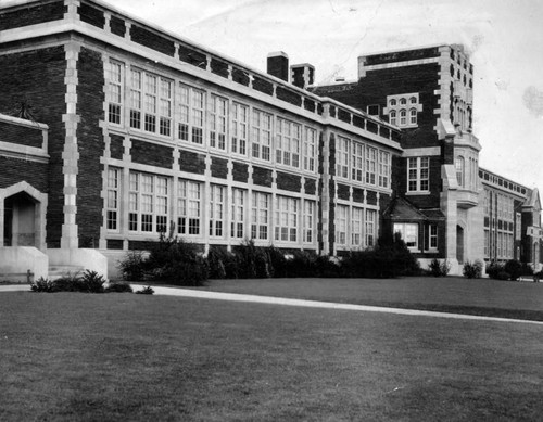 John Muir School, Long Beach