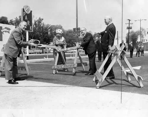 North Hollywood opens final parking lot