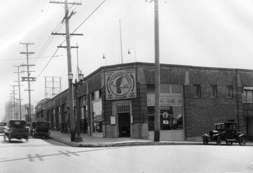 Cardinal Stores, dry cleaners