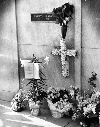 Flowers in front of Monroe's crypt