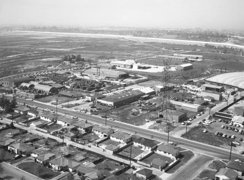 Paramount Boulevard, Pico Rivera, looking southwest