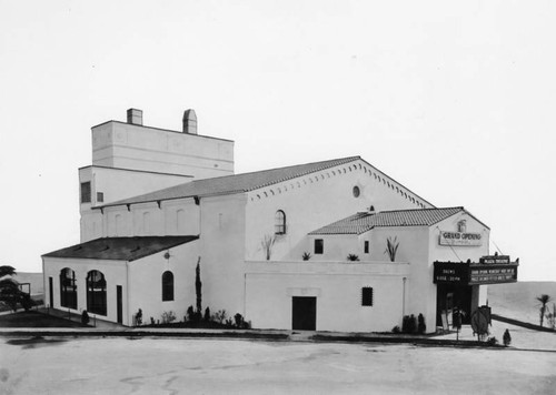 Plaza Theater, Hawthorne