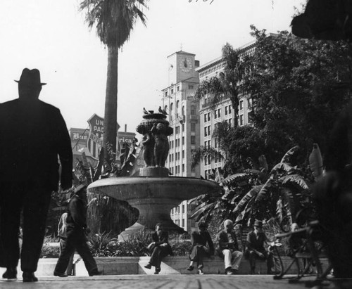 Pershing Square fountain