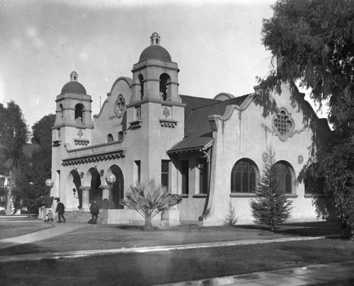 Riverside Library