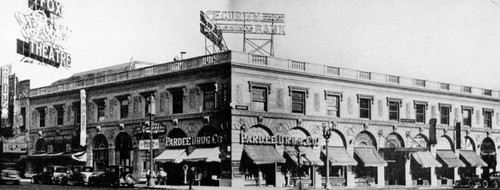 Wilshire and La Brea, southeast corner