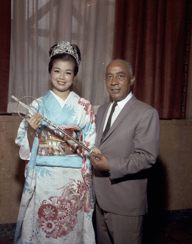 Councilman Gilbert Lindsay with Nisei Week queen