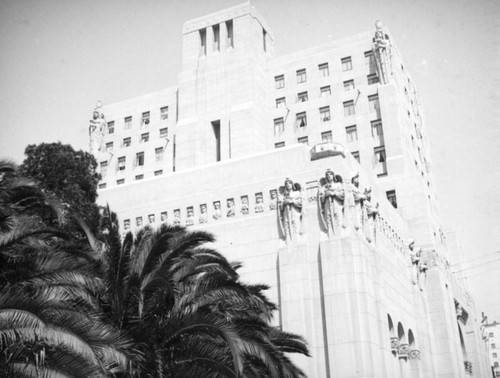 Carvings, Elks Club building exterior