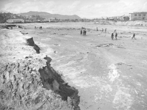 L.A.River flooding, view toward Los Feliz