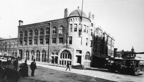 Times Building on 1st and Broadway