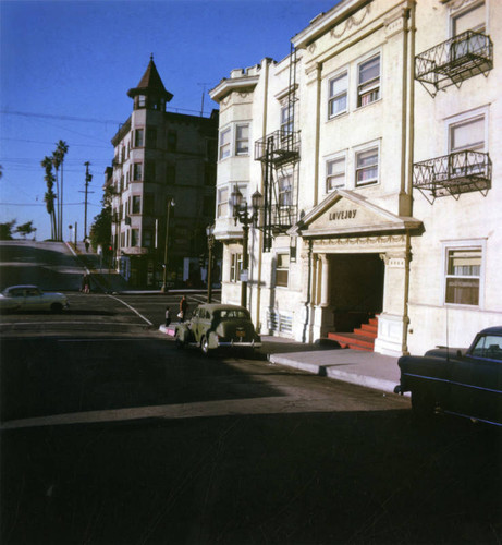 Lovejoy Apartments, Bunker Hill