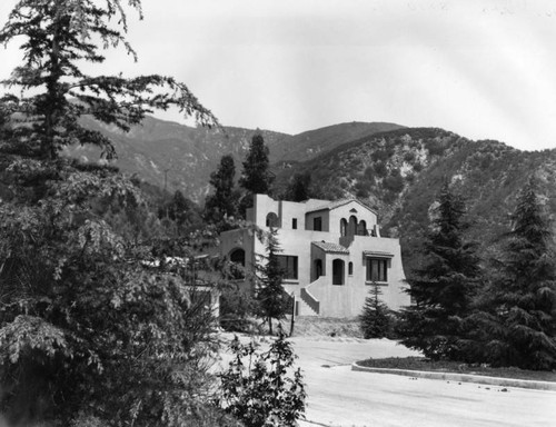 Glendale houses, view 1