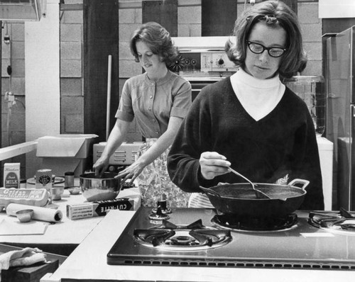 Teens cook at 'World's Fair