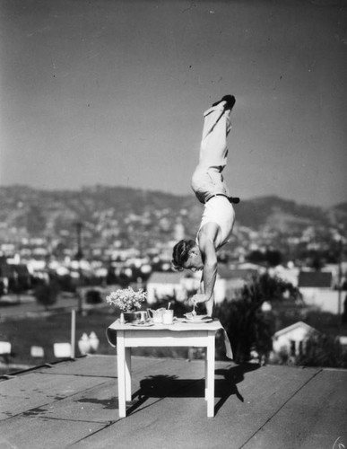 Rooftop gymnast