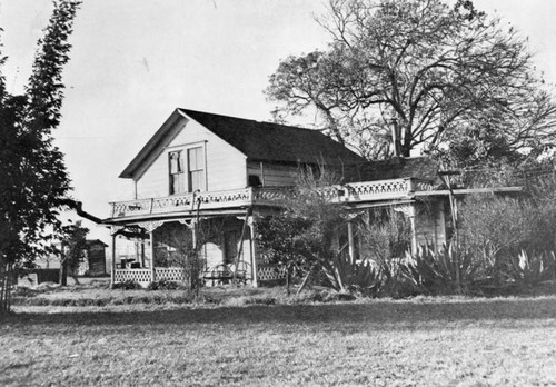 Taylor residence, Compton