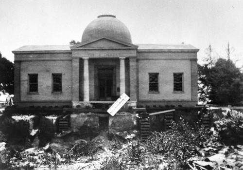 Carnegie San Pedro Branch Library to be lowered